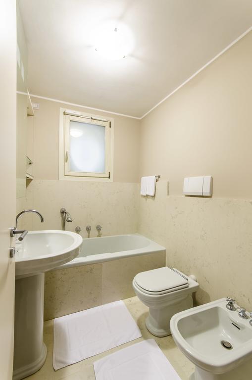 Duomo Guesthouse Piacenza Pokój zdjęcie